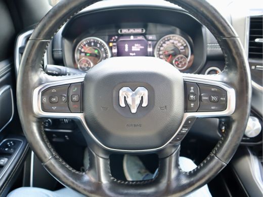 Dodge Ram 1500 1500 5.7 V8 4x4 SPORT LARAMIE PANO-DAK ActivLease financial lease