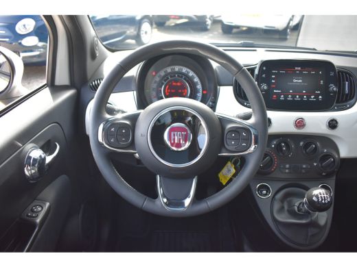Fiat 500 1.0 Hybrid Dolcevita Finale Panoramadak | Navigatie By App | Cruise Control | Airco | 15"LMV !! ActivLease financial lease