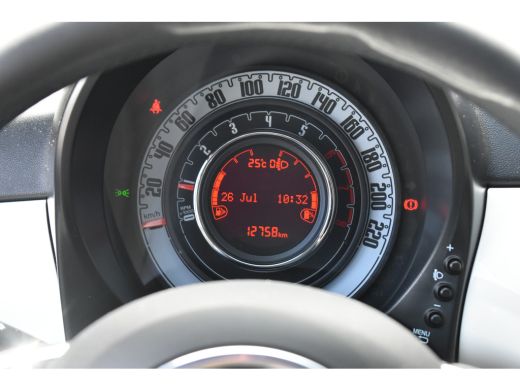 Fiat 500 1.0 Hybrid Dolcevita Finale Panoramadak | Navigatie By App | Cruise Control | Airco | 15"LMV !! ActivLease financial lease