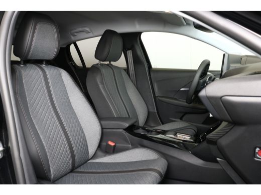Peugeot 208 Allure | 16" Lichtmetalen velgen 'ELBORN' | Adaptieve cruise control met Stop&Go functie | Climat... ActivLease financial lease
