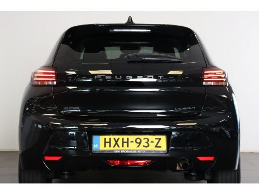 Peugeot 208 Allure | 16" Lichtmetalen velgen 'ELBORN' | Adaptieve cruise control met Stop&Go functie | Climat... ActivLease financial lease