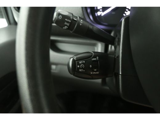 Toyota ProAce 2.0 D-4D L2H1 145PK Airco Cruise Carplay 3 Persoons Parkeersensoren Elektrpakket ActivLease financial lease