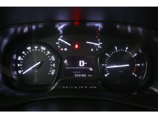 Toyota ProAce 2.0 D-4D L2H1 145PK Airco Cruise Carplay 3 Persoons Parkeersensoren Elektrpakket ActivLease financial lease