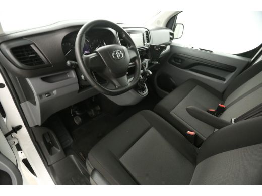 Toyota ProAce 2.0 D-4D L2H1 145PK Airco Cruise Carplay 3 Persoons Parkeersensoren Elektrpakket ActivLease financial lease