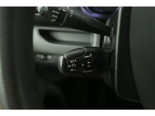 Toyota ProAce 2.0 D-4D L2H1 145PK Airco Cruise Carplay Parkeersensoren 3 Persoons Elektrpakket ActivLease financial lease