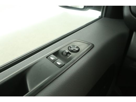 Toyota ProAce 2.0 D-4D L2H1 145PK Airco Cruise Carplay Parkeersensoren 3 Persoons Elektrpakket ActivLease financial lease