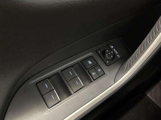 Toyota RAV4 2.5 Plug-in Hybrid AWD Limited Edition Bi-tone ActivLease financial lease
