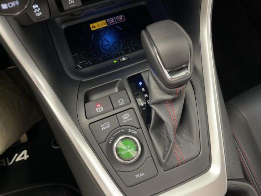 Toyota RAV4 2.5 Plug-in Hybrid AWD Limited Edition Bi-tone ActivLease financial lease