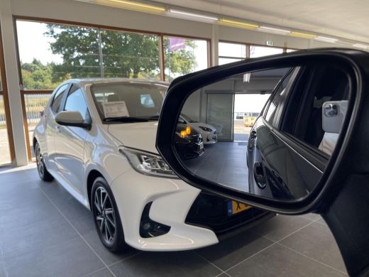 Toyota RAV4 2.5 Plug-in Hybrid AWD Limited Edition Bi-tone ActivLease financial lease