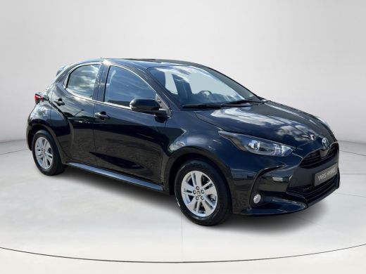 Toyota Yaris 1.5 Hybrid 115 Active ActivLease financial lease