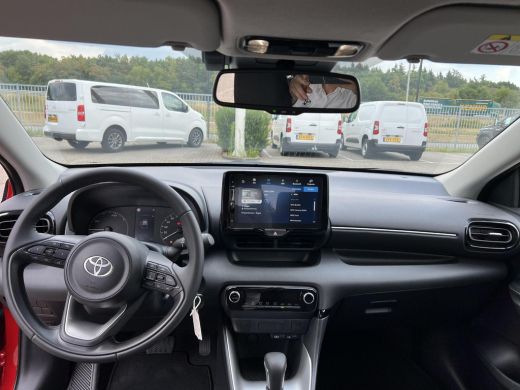 Toyota Yaris 1.5 Hybrid 115 Comfort ActivLease financial lease