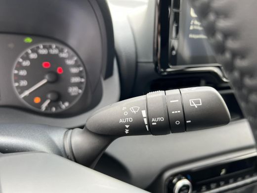 Toyota Yaris 1.5 Hybrid 115 Comfort ActivLease financial lease