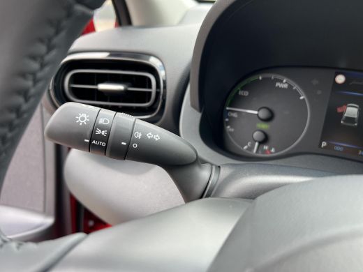 Toyota Yaris 1.5 Hybrid 115 Comfort ActivLease financial lease