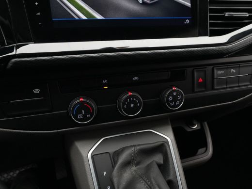 Volkswagen Transporter 2.0 TDI 150pk DSG L1H1 28 Bulli Navigatie Leder Led Acc Pdc Carplay ActivLease financial lease