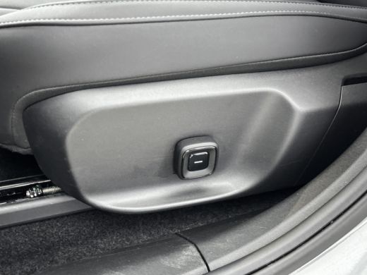 Volvo  EX30 Single Motor Extended Range Ultra 69 kWh | Stoel/stuurverwarming | Getint glas | Panoramadak | El... ActivLease financial lease