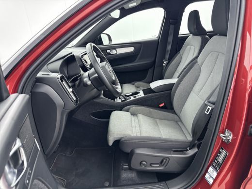 Volvo  XC40 T4 Recharge R-Design | 19' | Panoramadak | 360 Camera | Harman Kardon | Stuur/stoelverwarming | A... ActivLease financial lease