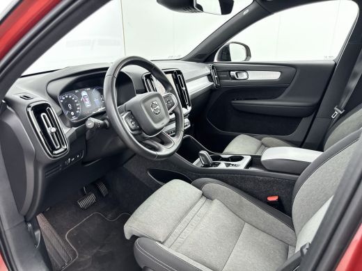 Volvo  XC40 T4 Recharge R-Design | 19' | Panoramadak | 360 Camera | Harman Kardon | Stuur/stoelverwarming | A... ActivLease financial lease