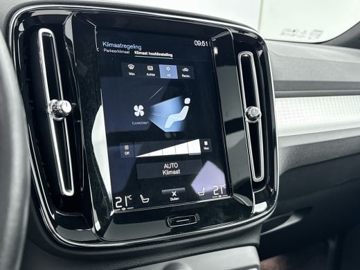 Volvo  XC40 T4 Recharge R-Design | 19' | Panoramadak | 360 Camera | Harman Kardon | Stuur/stoelverwarming | A... ActivLease financial lease