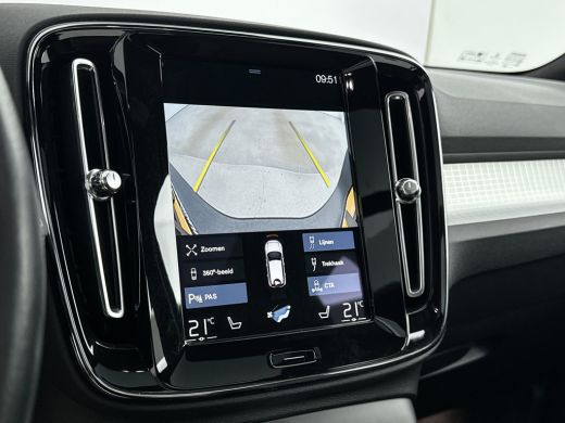 Volvo  XC40 T4 Recharge R-Design | 19' | Panoramadak | 360 Camera | Harman Kardon | Stuur/stoelverwarming | A... ActivLease financial lease