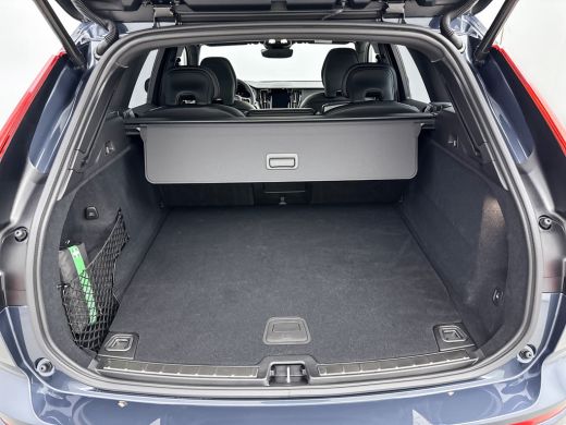 Volvo  XC60 T6 Recharge AWD Plus Dark| 21" | 360 Camera | Sportstoelen | Elektr. verst. stoelen | Trekhaak | ... ActivLease financial lease