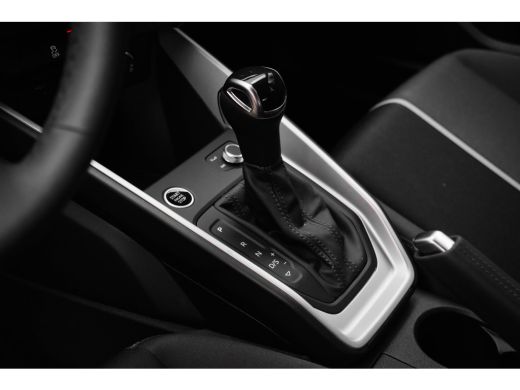 Audi A1 Sportback Sportback 25 TFSI Advanced edition Stoelverwarming voor | keyless entry/start | Parkeersensoren a... ActivLease financial lease