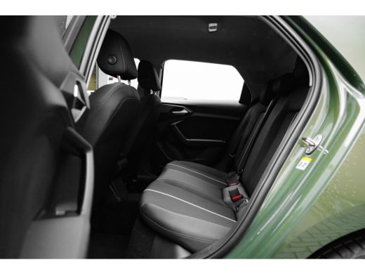 Audi A1 Sportback Sportback 25 TFSI Advanced edition Stoelverwarming voor | keyless entry/start | Parkeersensoren a... ActivLease financial lease