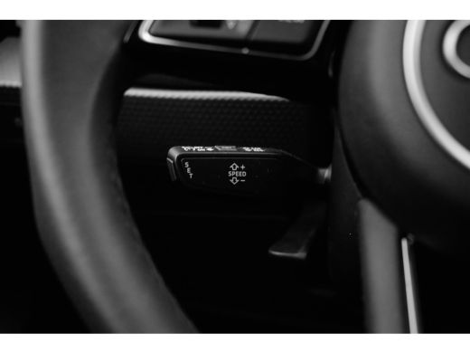 Audi A1 Sportback Sportback 25 TFSI Advanced edition Stoelverwarming voor | keyless entry/start | Parkeersensoren a... ActivLease financial lease
