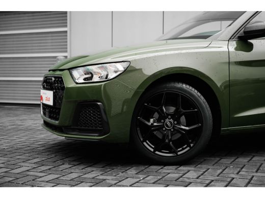 Audi A1 Sportback Sportback 25 TFSI Advanced edition Stoelverwarming voor | keyless entry/start | Parkeersensoren a... ActivLease financial lease
