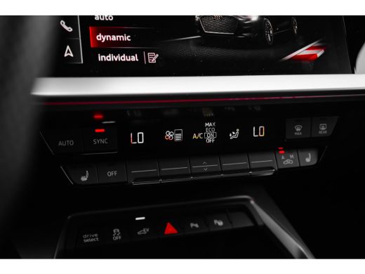 Audi A3 Sportback S edition Alcantara/Ledere bekleding | Trekhaak | Cruise Control Adaptief | Stoelvw. vo... ActivLease financial lease