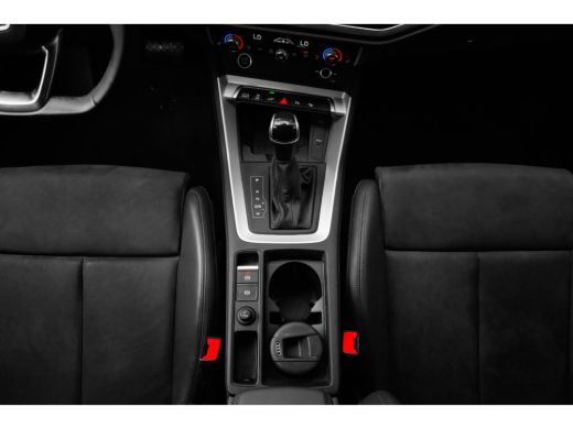 Audi Q3 45 TFSI e Advanced Edition ActivLease financial lease