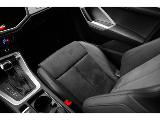 Audi Q3 45 TFSI e Advanced Edition ActivLease financial lease