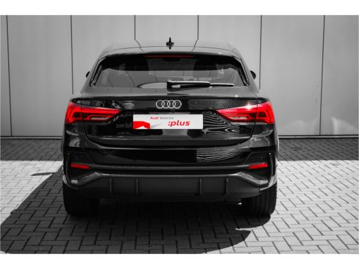 Audi Q3 45 TFSI e Advanced Edition ActivLease financial lease
