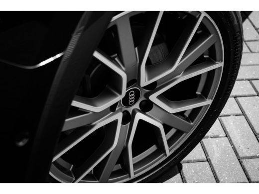 Audi Q3 45 TFSI e Advanced Edition ActivLease financial lease