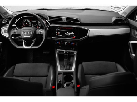 Audi Q3 45 TFSI e Advanced Edition ActivLease financial lease