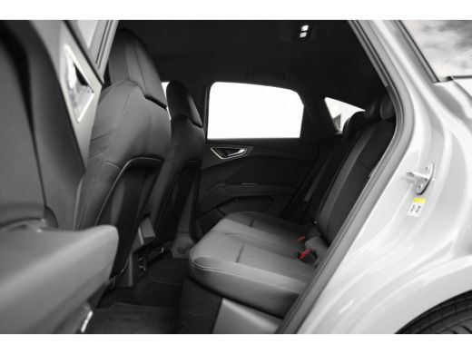 Audi Q4 e-tron Advanced edition 45 quattro 286PK | Stoelverw. voor | Camera achter | Sportstoelen | Adaptive cru... ActivLease financial lease