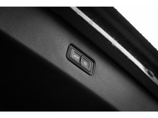 Audi Q7 60 TFSI e quattro Pro Line S Competition Head-up display | Panoramadak | Matrix LED koplampen | 3... ActivLease financial lease