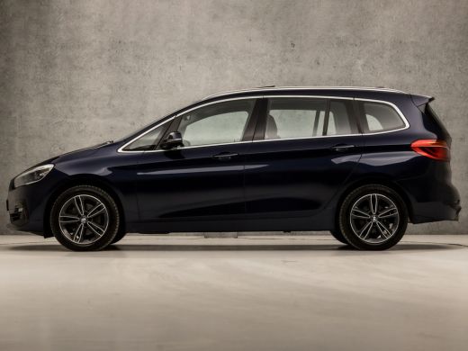 BMW 2 Serie Gran Tourer 218i Sportline 7 Persoons Automaat (PANORAMADAK, GROOT NAVI, HEAD-UP DISPLAY, LEDER, ... ActivLease financial lease