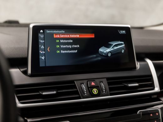 BMW 2 Serie Gran Tourer 218i Sportline 7 Persoons Automaat (PANORAMADAK, GROOT NAVI, HEAD-UP DISPLAY, LEDER, ... ActivLease financial lease