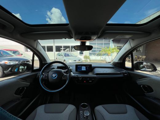 BMW i3 Executive 120Ah 42 kWh Schuifdak/Harman Kardon/ Camera/20inch ActivLease financial lease
