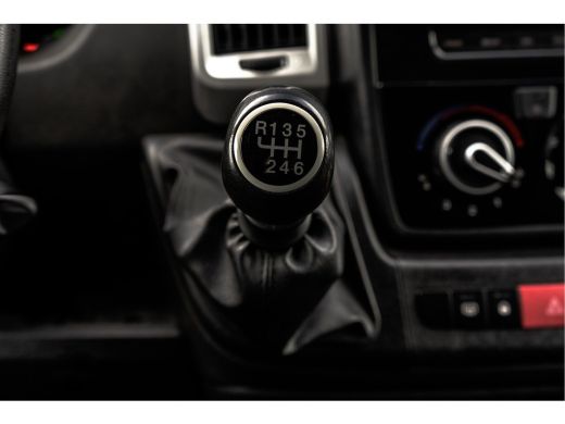 Fiat Ducato **2.3 MultiJet | Bakwagen met Laadklep | 131 PK | Cruise | Airco** ActivLease financial lease