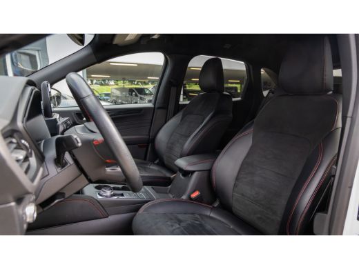 Ford Kuga 2.5 PHEV ST-Line X | 360 Camera | Cruise adaptief | Elektrisch bedienbare achterklep | Apple Carp... ActivLease financial lease