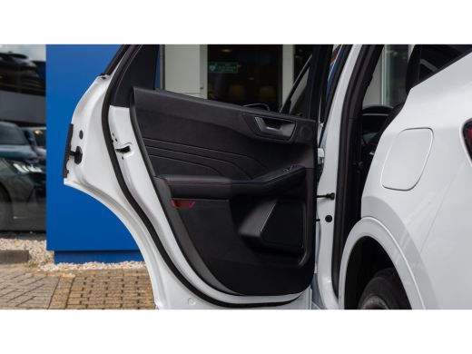 Ford Kuga 2.5 PHEV ST-Line X | 360 Camera | Cruise adaptief | Elektrisch bedienbare achterklep | Apple Carp... ActivLease financial lease