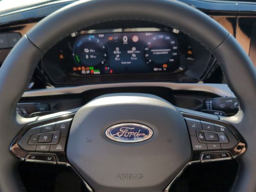 Ford Transit Connect 1.5 EcoBoost PHEV L2 Limited | Comfort Winter Pack | Driver Assistance Pack Trailer | Houten vloe... ActivLease financial lease