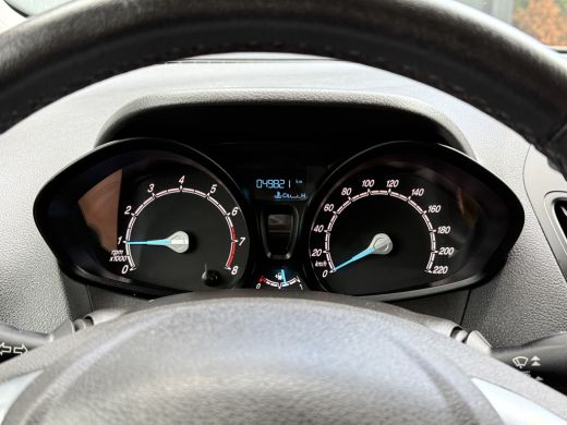 Ford Transit Courier 1.0 ECOBOOST TREND 100 PK / BENZINE! / 1e EIG. / BPM VRIJ !! / AIRCO / PDC / ZEER NETJES! ActivLease financial lease