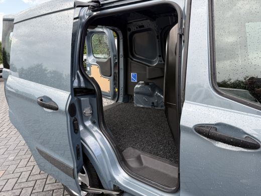 Ford Transit Courier 1.0 ECOBOOST TREND 100 PK / BENZINE! / 1e EIG. / BPM VRIJ !! / AIRCO / PDC / ZEER NETJES! ActivLease financial lease