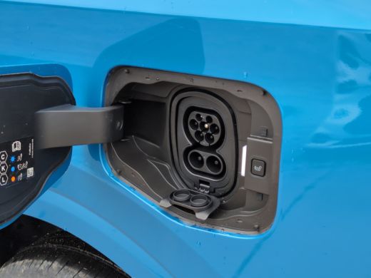 Ford Transit Courier Limited 44 kWh Nieuw | snel leverbaar! ActivLease financial lease