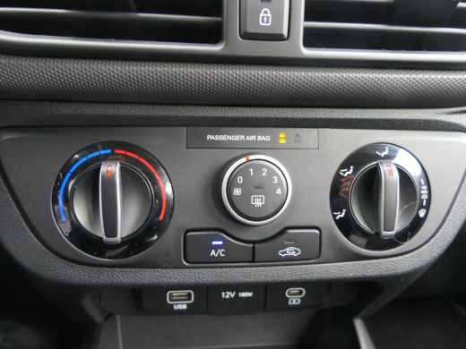 Hyundai i10 1.0 Comfort | Cruise Control | CarPlay/Android Auto | Bluetooth | Airco | 5-Deurs ActivLease financial lease