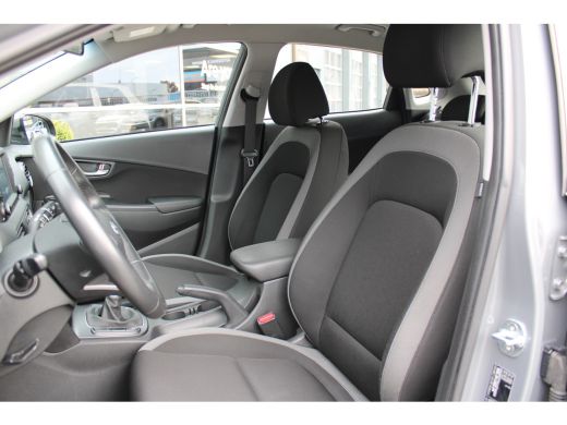 Hyundai Kona 1.0 T-GDI Comfort | Achterbank in delen neerklapbaar | Achteruitrijcamera | Alarm klasse 1(startb... ActivLease financial lease