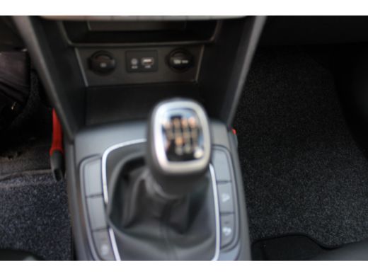 Hyundai Kona 1.0 T-GDI Comfort | Achterbank in delen neerklapbaar | Achteruitrijcamera | Alarm klasse 1(startb... ActivLease financial lease
