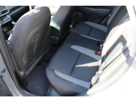 Hyundai Kona 1.0 T-GDI Comfort | Achterbank in delen neerklapbaar | Achteruitrijcamera | Alarm klasse 1(startb... ActivLease financial lease